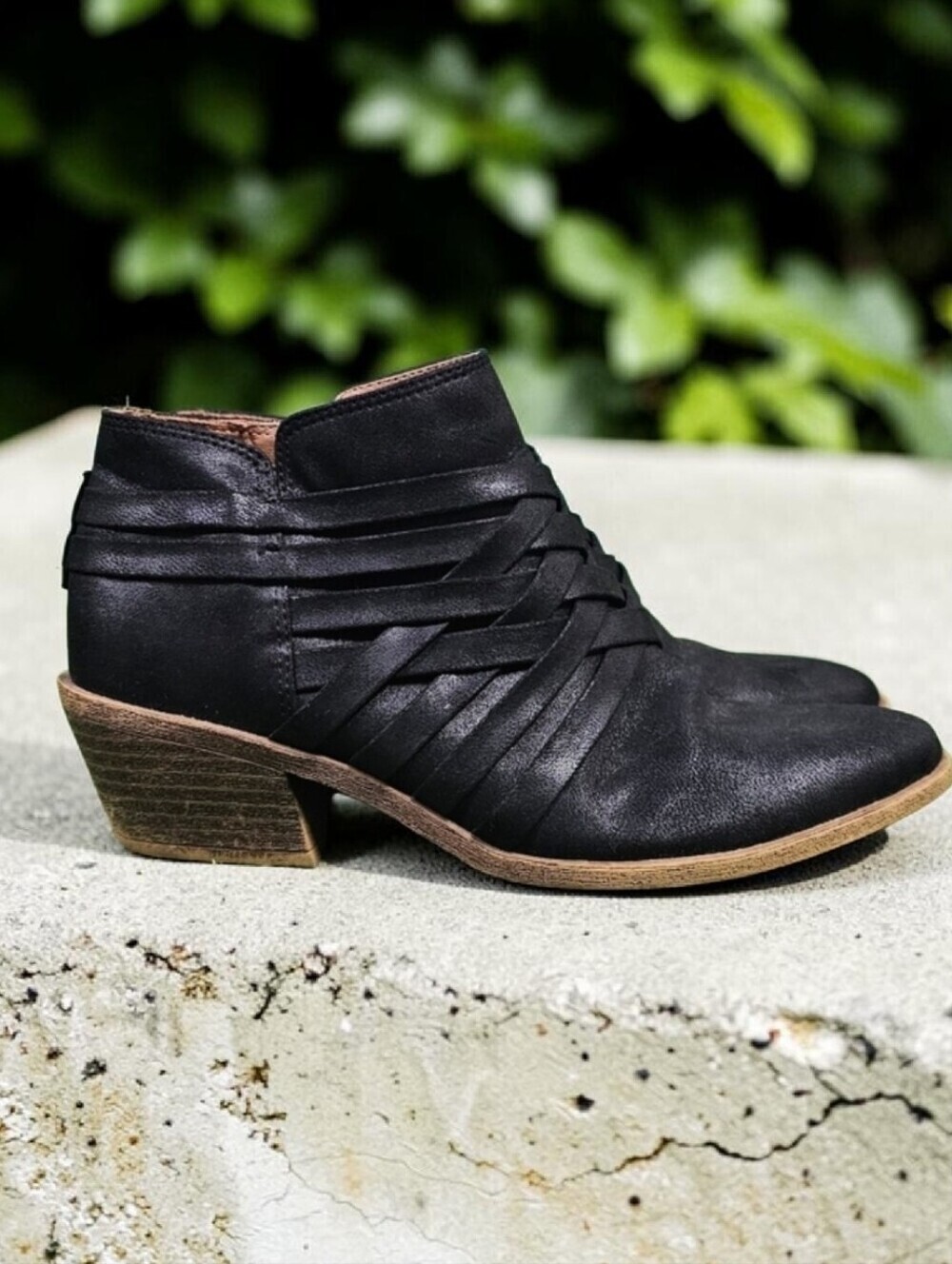LIFE STRIDE | PRAIRIE WOVEN LOW-ANKLE BOOTIES